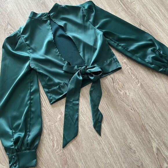 Emerald Mock Neck Blouse - Picture 4 of 8